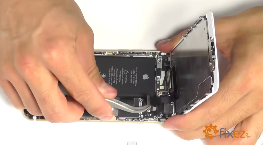 fix cracked iphone screen step 4 remove the metal plate carefully