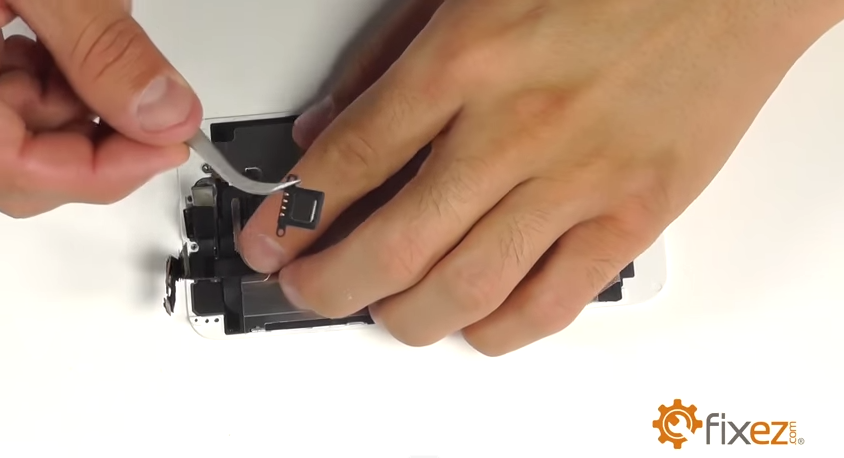 fix cracked iphone screen step 8 remove the earpiece